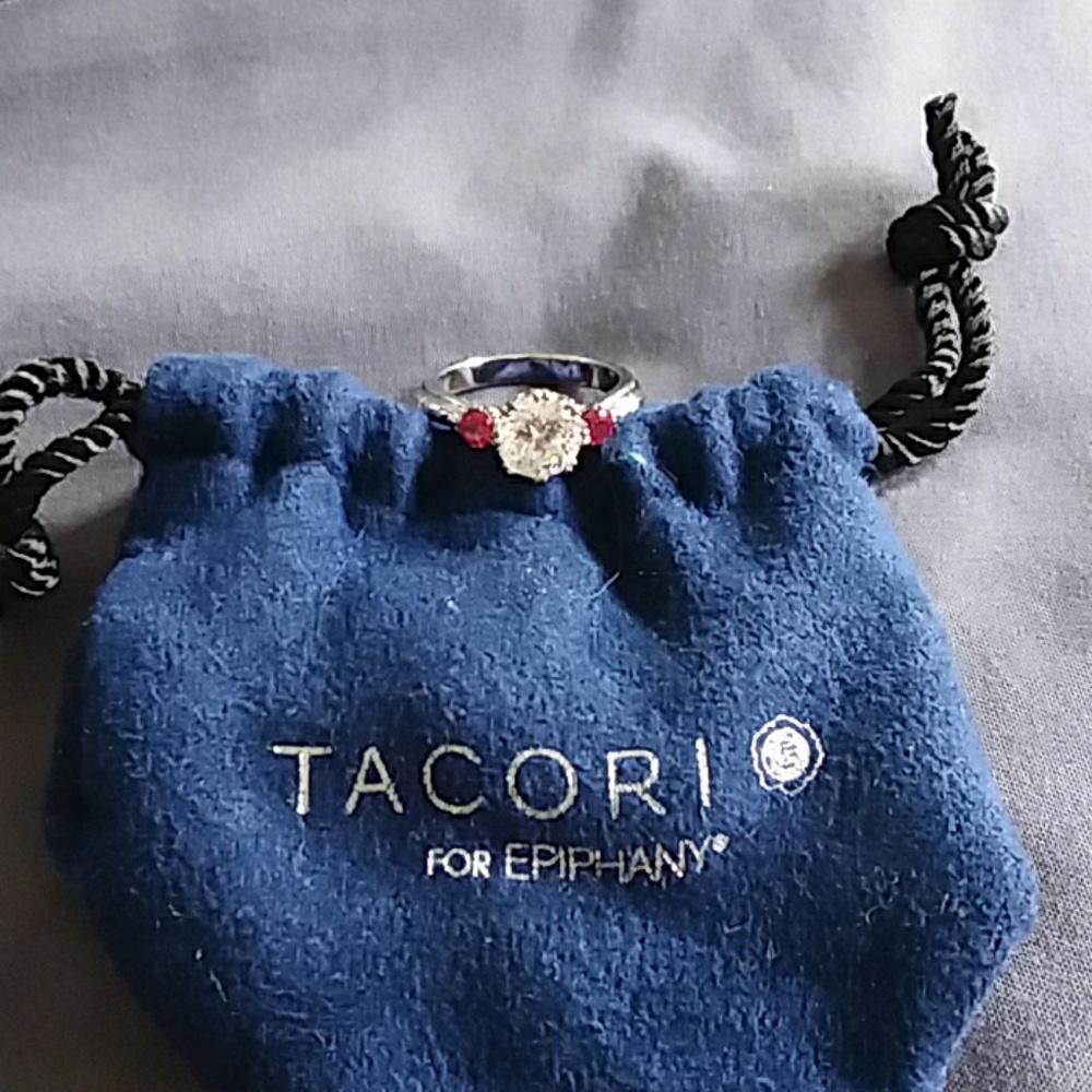 Tacori ring sz 8